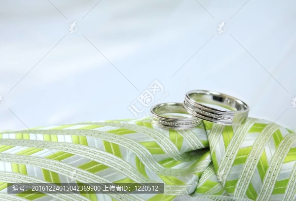 白金結(jié)婚戒指