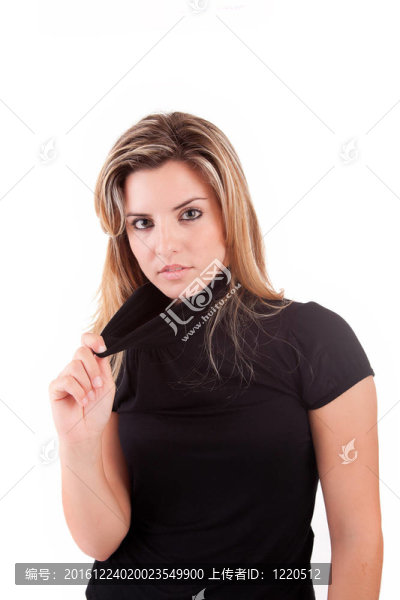 年輕漂亮的女人擺姿勢(shì)