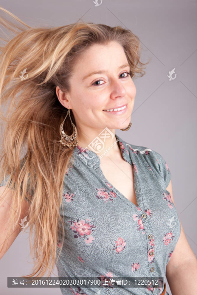 年輕美麗的女人肖像