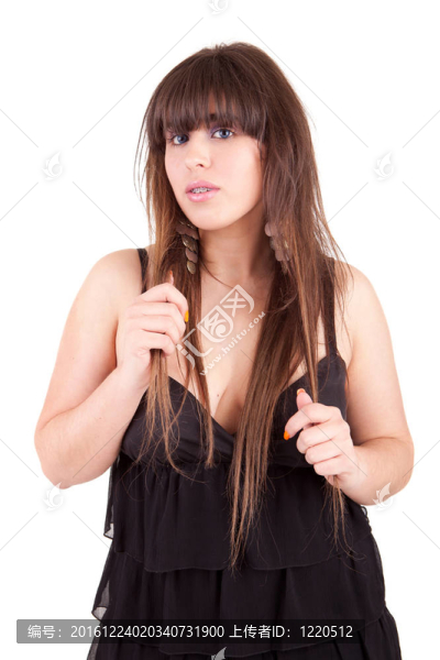 年輕漂亮的女人擺姿勢