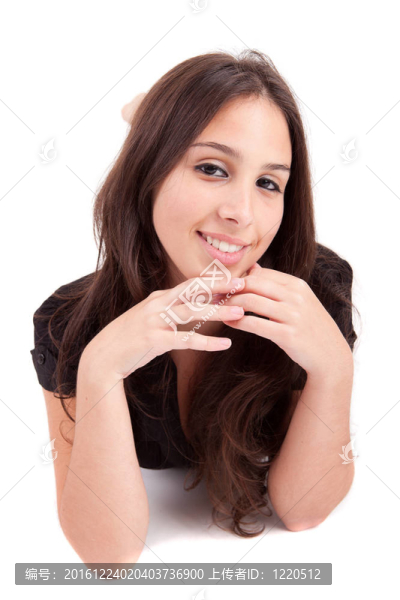 年輕漂亮的女人擺姿勢