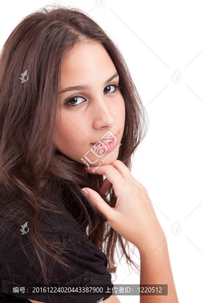 坐在椅子上的美女