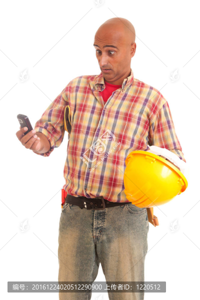 建筑工人在電話里