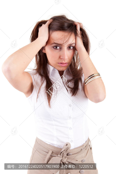 年輕漂亮的女人擺姿勢