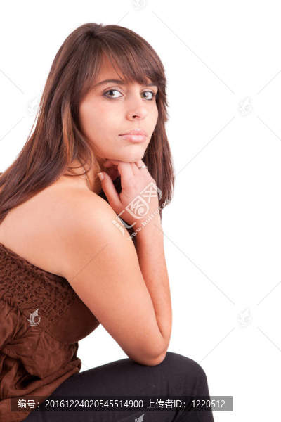 坐在椅子上的美女