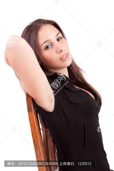 坐在椅子上的美女