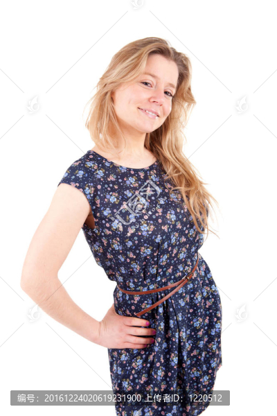 年輕漂亮的女人擺姿勢(shì)