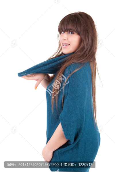 年輕漂亮的女人擺姿勢(shì)