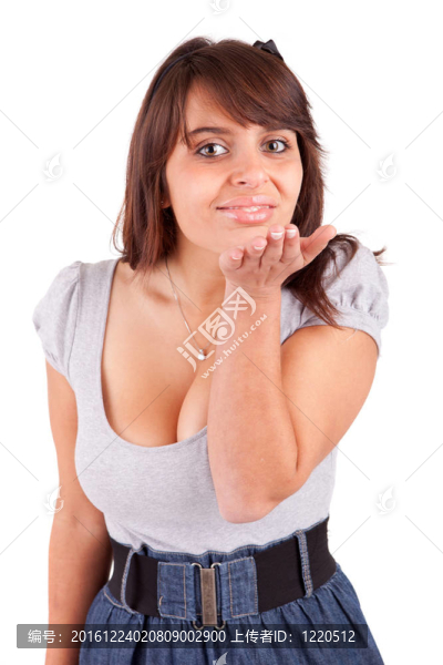 年輕漂亮的女人擺姿勢