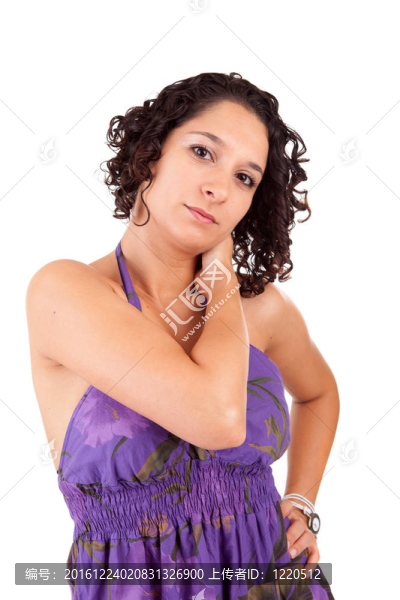 年輕漂亮的女人擺姿勢
