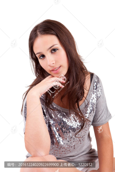 坐在椅子上的美女