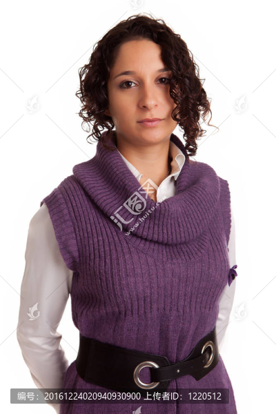 年輕漂亮的女人擺姿勢