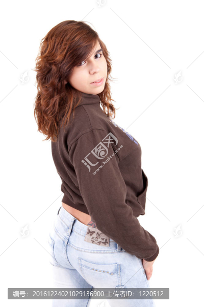 年輕漂亮的女人擺姿勢