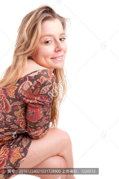 坐在椅子上的美女