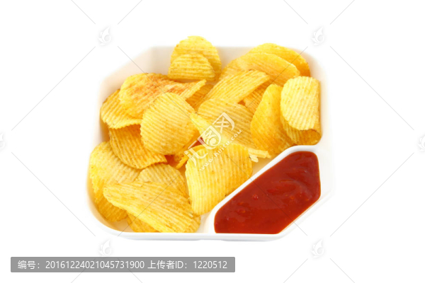 白底辣椒醬薯片。