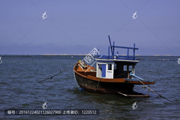 藍(lán)色的天空和海洋