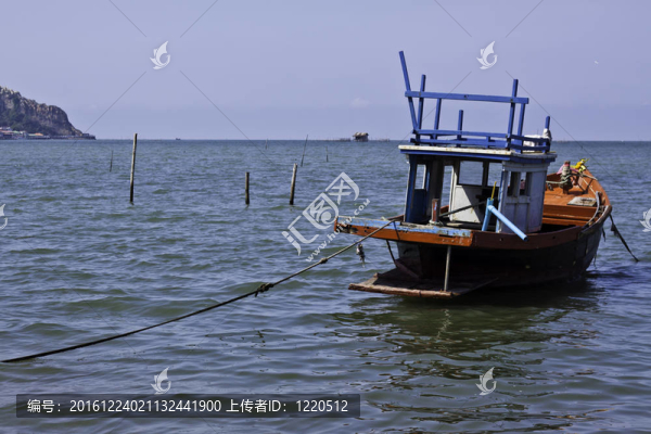 藍(lán)色的天空和海洋