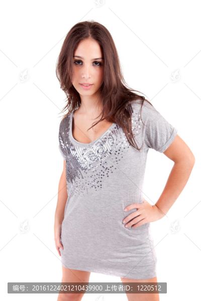 年輕漂亮的女人擺姿勢(shì)
