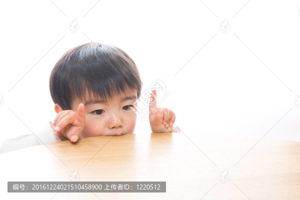 孩子的餐桌