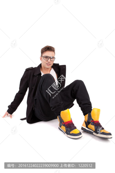 年輕男子冒充