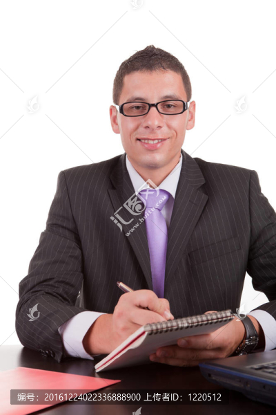 年輕的商人在工作