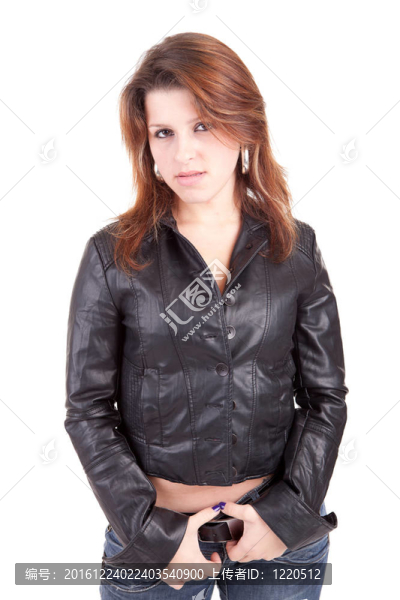 年輕漂亮的女人擺姿勢(shì)