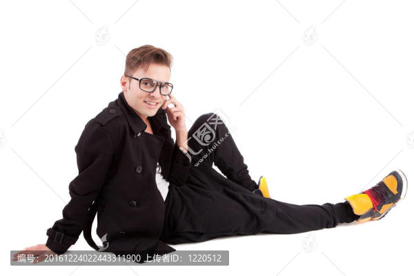 年輕男子冒充