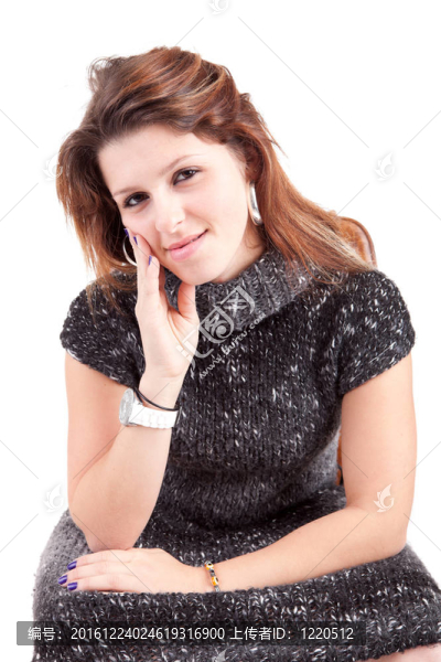 坐在椅子上的美女