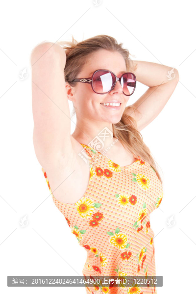夏天穿的女人