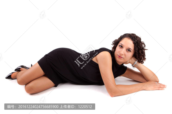年輕漂亮的女人擺姿勢(shì)
