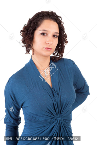 年輕漂亮的女人擺姿勢