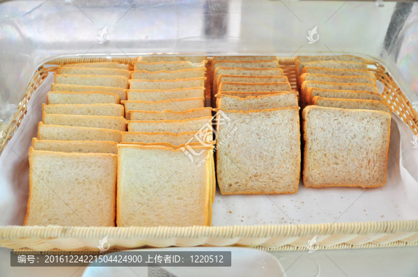 卷面包