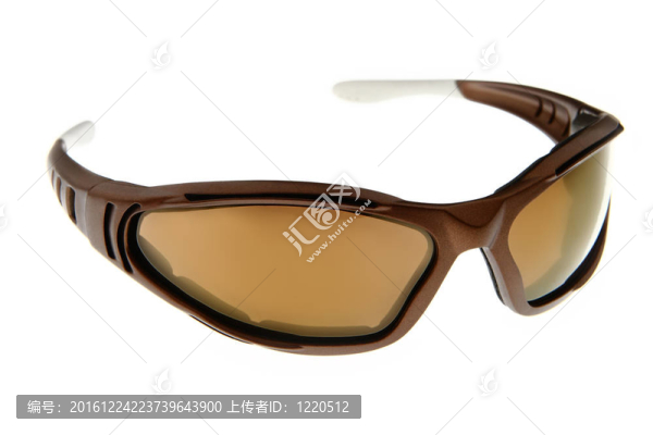 時(shí)尚多彩的運(yùn)動(dòng)太陽鏡