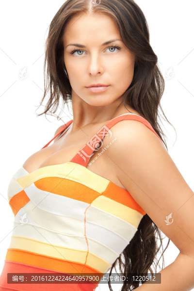 穿著優(yōu)雅的可愛(ài)女人