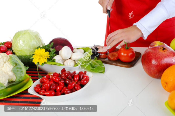 廚師切番茄