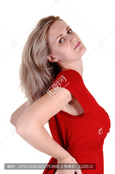 相當(dāng)高的女人。