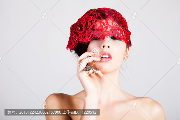 美麗的Young,Woman蕾絲頭飾