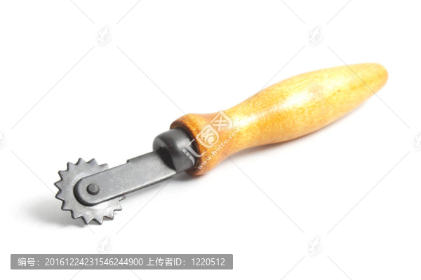 用于在白色背景上分離縫紉用布料的孔的制造裝置