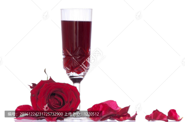 一杯葡萄酒