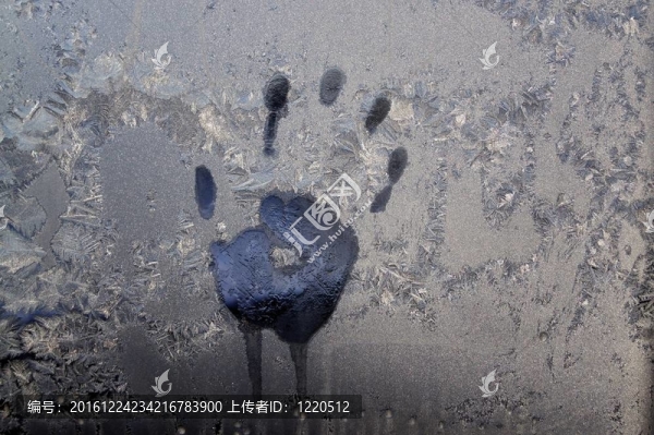 冰窗的手印