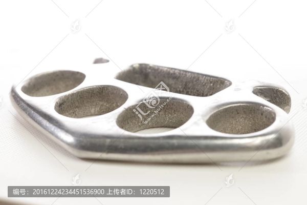 金屬關(guān)節(jié)三角形
