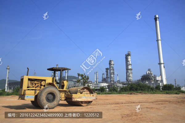 壓路機正在準備新的土地，新廠。