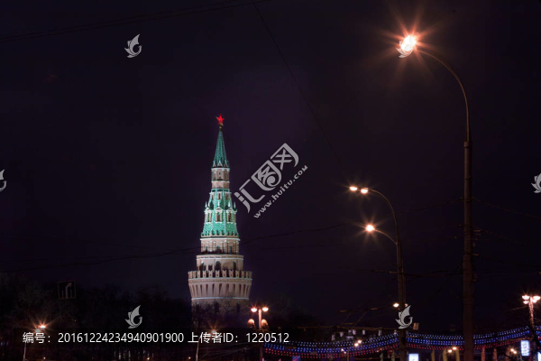 晚上的克里姆林宮vodovzvodnaya塔