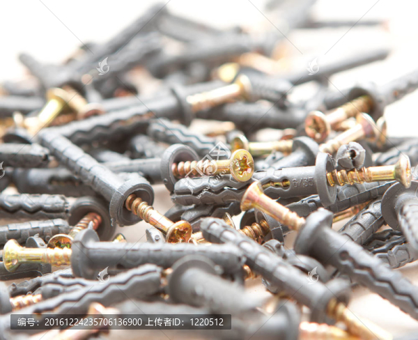 螺釘與Pastic,Dowels