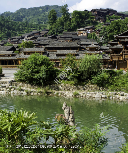 中國少數(shù)民族村