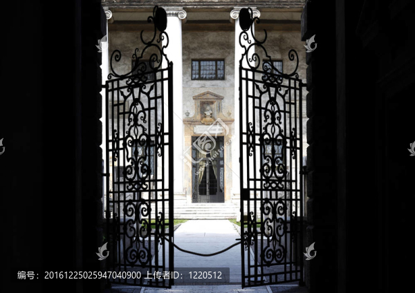 入口Museo,Lapidario,Maffeiano