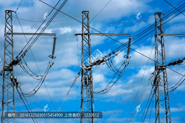 三電力鐵塔