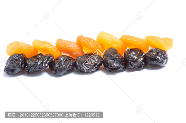 白杏干杏。