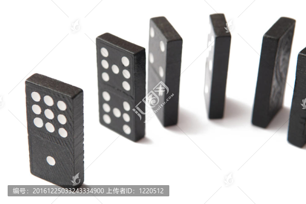 多米諾