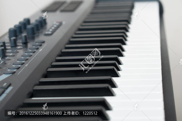 鋼琴鍵盤